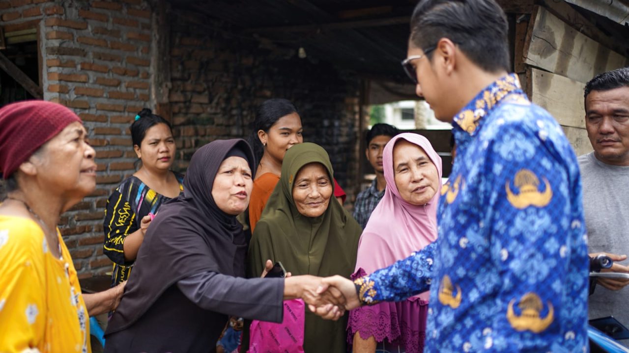 Pulihkan Aktifitas Warga, Wali Kota Medan Tinjau Jembatan Perlintasan Kereta Api di Gang Damai