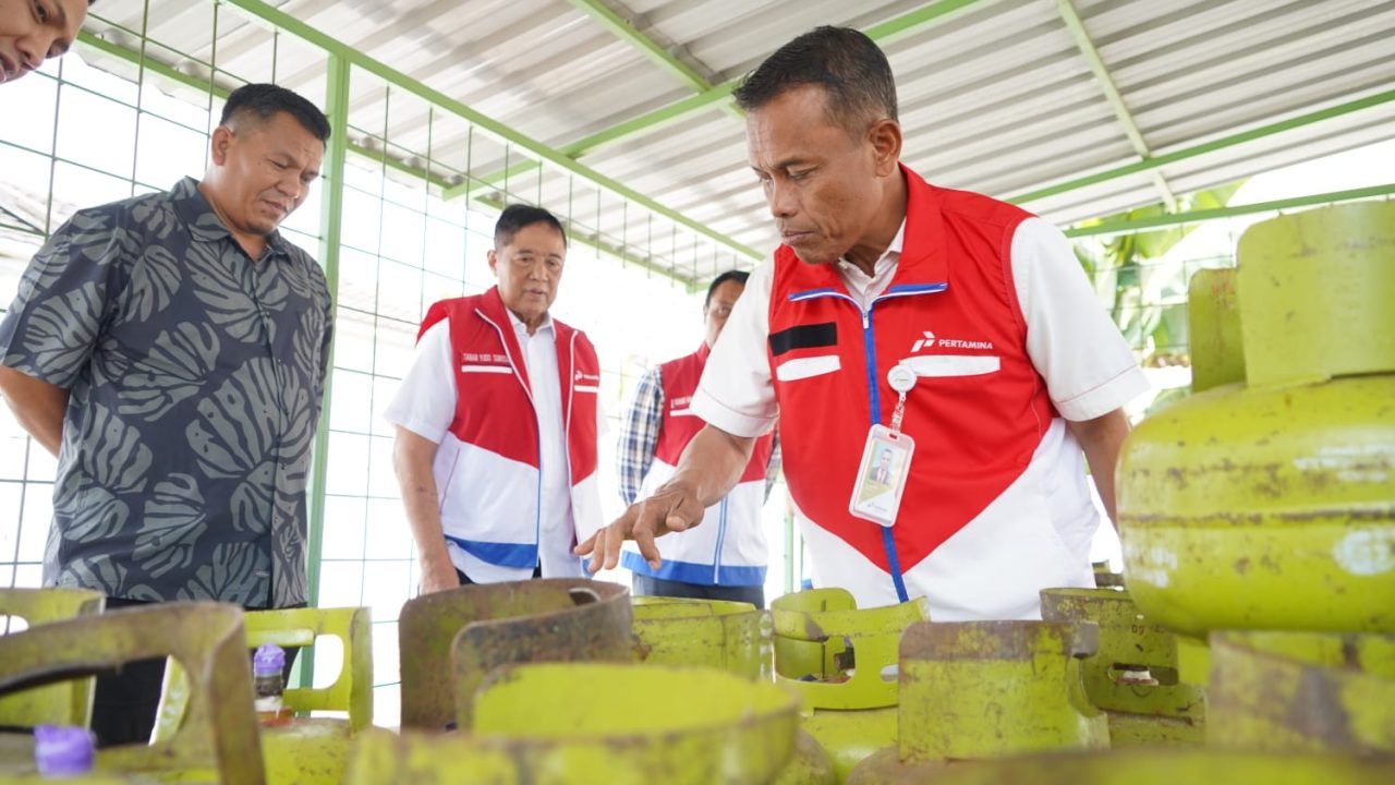 Komisaris Utama dan Direktur Kelelembagaan & Kepatuhan Pertamina Patra Niaga Perkuat Pengawasan Operasional Infrastruktur Energi di Sumatera Barat