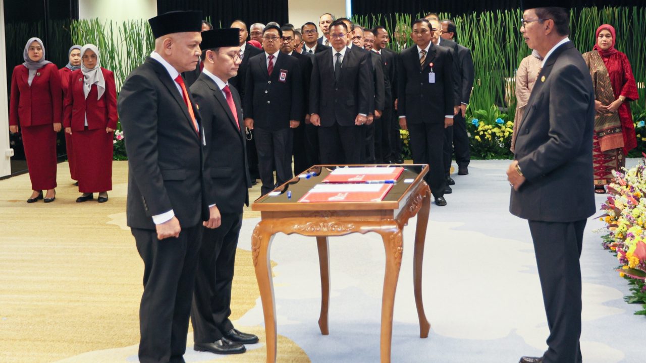 OJK Lantik Pejabat Baru, Perkuat Kinerja dan Kapasitas Organisasi